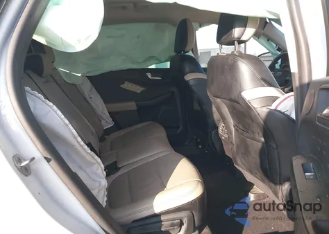 2020 Ford Escape Titanium Hybrid z USA, uszkodzony, nr VIN 1FMCU0DZ1LUC69854